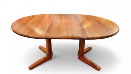 F 977 AS Scandinavian round/ oval extendable massive teak dining table, 1970