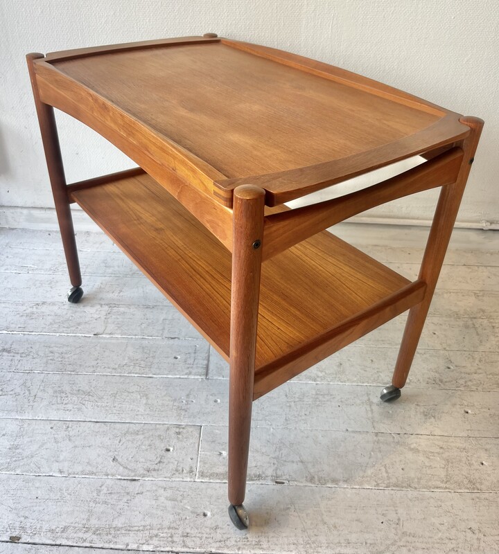 F 977 SC scandinavian trolley in teak, 1960’s