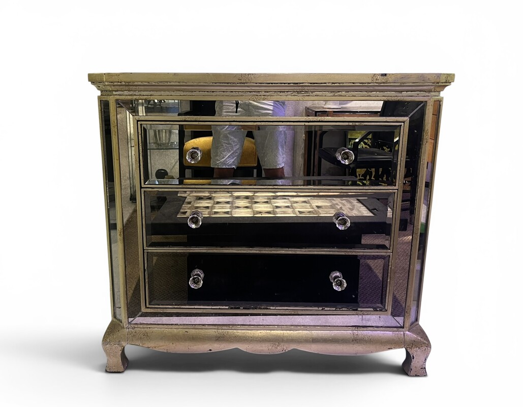 F 984 YD chest of drawers with mirros