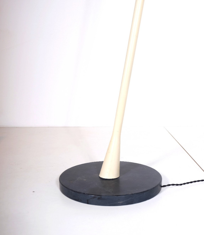 L 019 AG floor lamp in metal laquered italy 1960