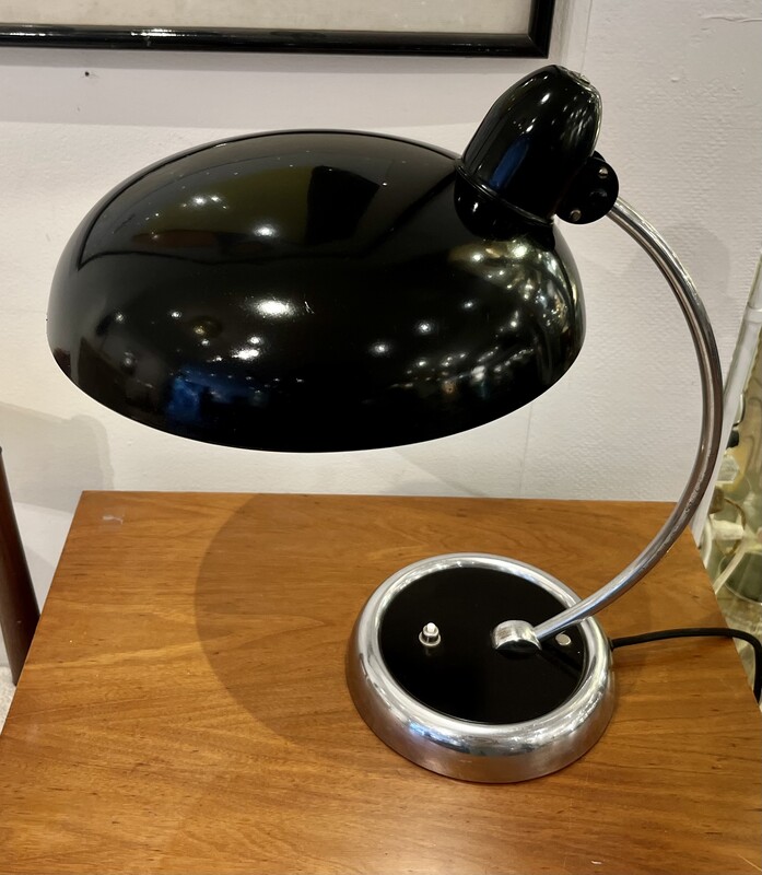 L 022 AS Escolux desk lamp 