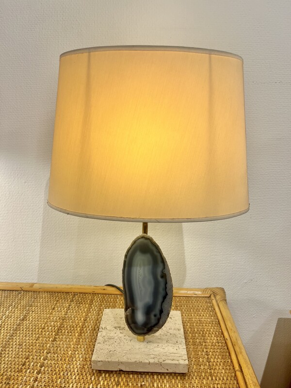 L 029 JD/RC Hollywood Regency lamp in travertin, brass, with agate slice, in the taste of Willy Daro, 1970’s