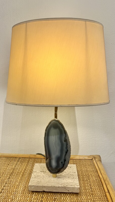 L 029 JD/RC Hollywood Regency lamp in travertin, brass, with agate slice, in the taste of Willy Daro, 1970’s