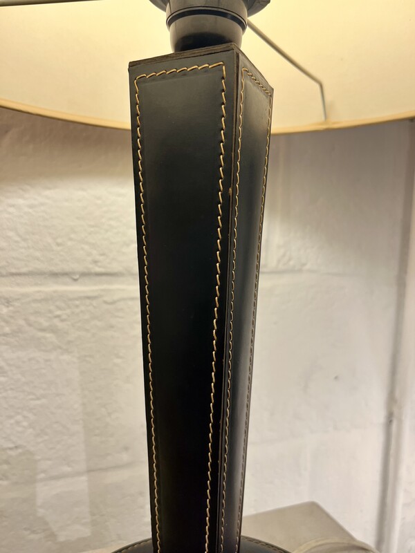 L 143 JC british green leather table tamp 