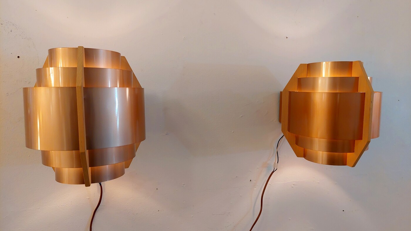 L 179 JC Large pair of slated wall lamps by HA Jakobsson