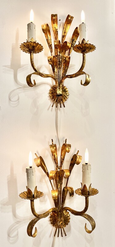 L 310 JD/RC pair of midcentury golden scones 