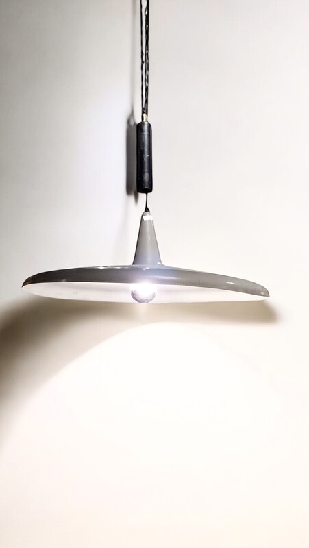 L 329 JC Italian counterwheight pendant lamp in the manner of Stilnovo 1950s