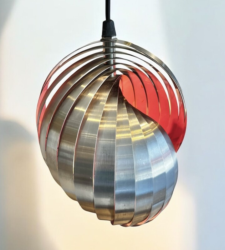 L 453 APO adjustable alu pendant by Henri Mathieu, inside purple 