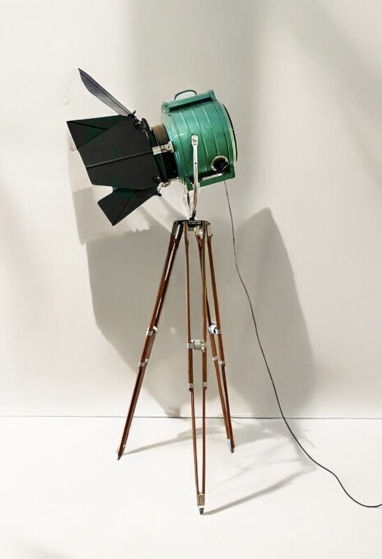 L 467 APO tripod cinema spotlight, Hollywood USA