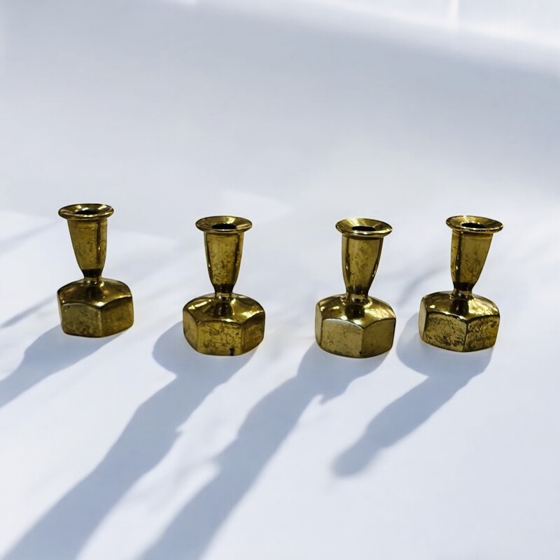 L 480 AG set of 4 chandeliers by Hans Agne Jakobsson 