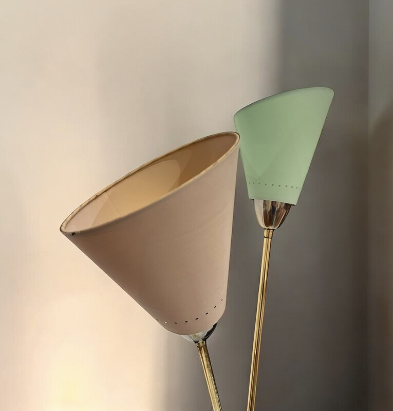 L 485 JD/RC Midcentury floor lamp from the 50’s with yellow porcelain base 