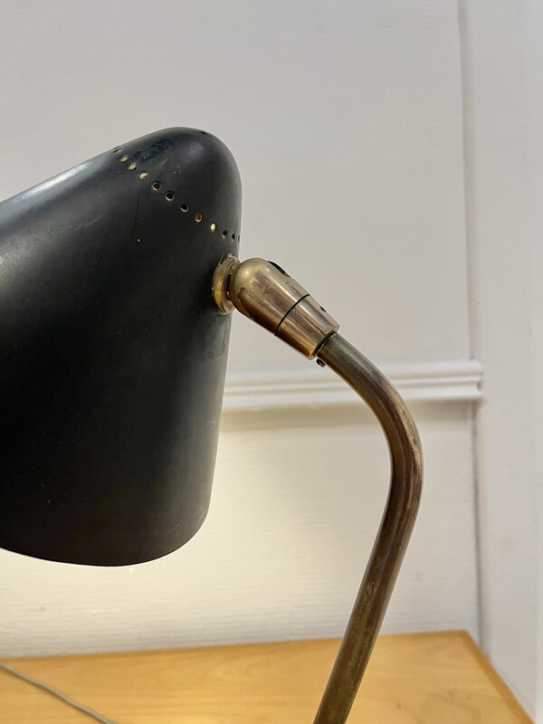 L 487 RD Table lamp by G. Ostuni, Oluce, 1950s 