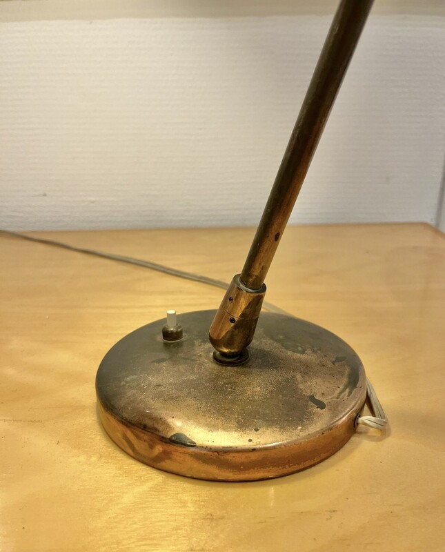 L 487 RD Table lamp by G. Ostuni, Oluce, 1950s 