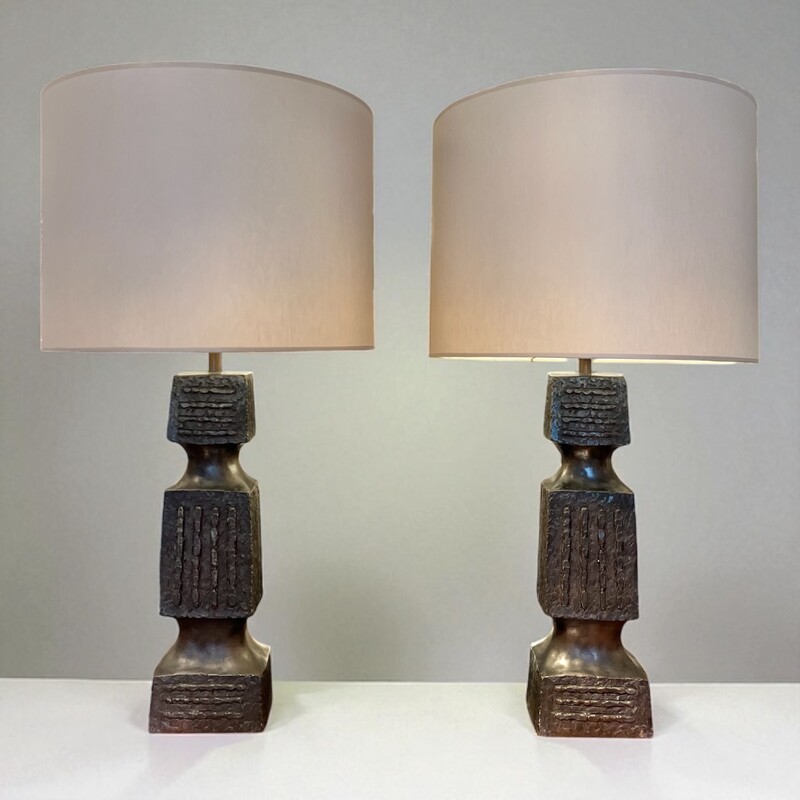 L 515 JFC pair of brutalist patinages resin lamps