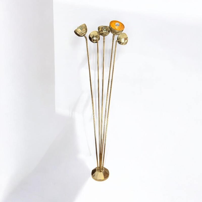 L 520 AG Rare Lamp Floor in brass and directional lighting 1970’s