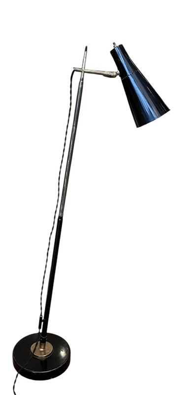 L 528 AG extendable lamp by Giuseppe Ostuni for Oluce, 1950’s