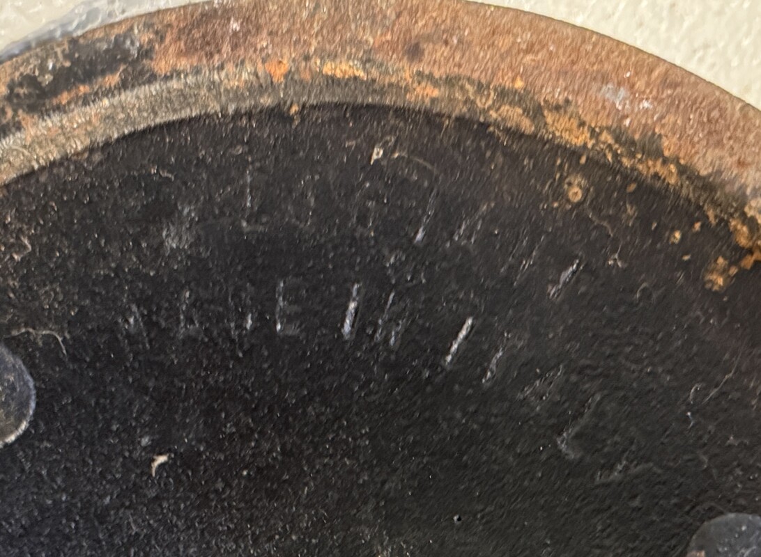 L 547 AG Reggiani adjustable counterweight floor lamp, signed and new rewired 1970s