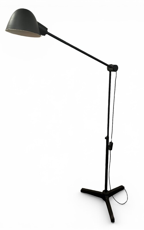 L 662 RP Modernist articulated floor lamp, 1930