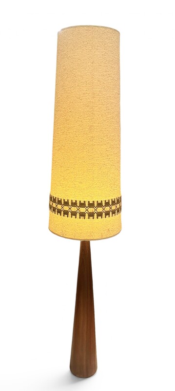 L 663 CW vintage teak floorlamp