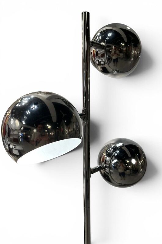 L 676 YO chrome floor lamp by Pantone, 1970’s