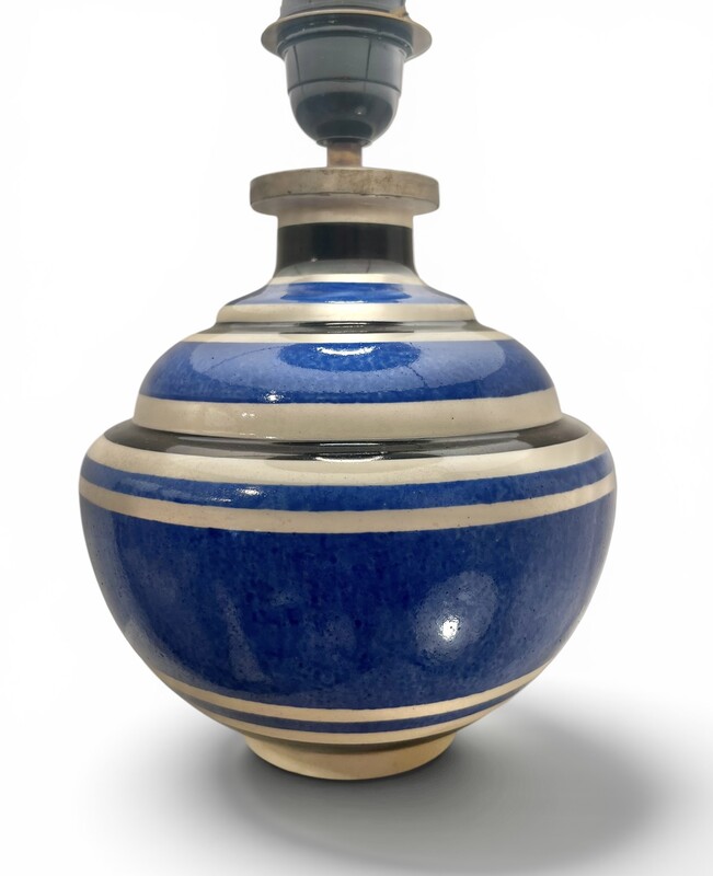L 684 OB White and blue table lamp by Sèvres 