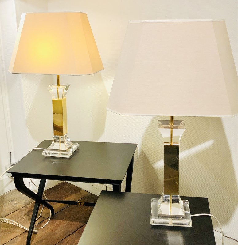 L 729 RP pair of Plexiglass Lamp, 1980’s