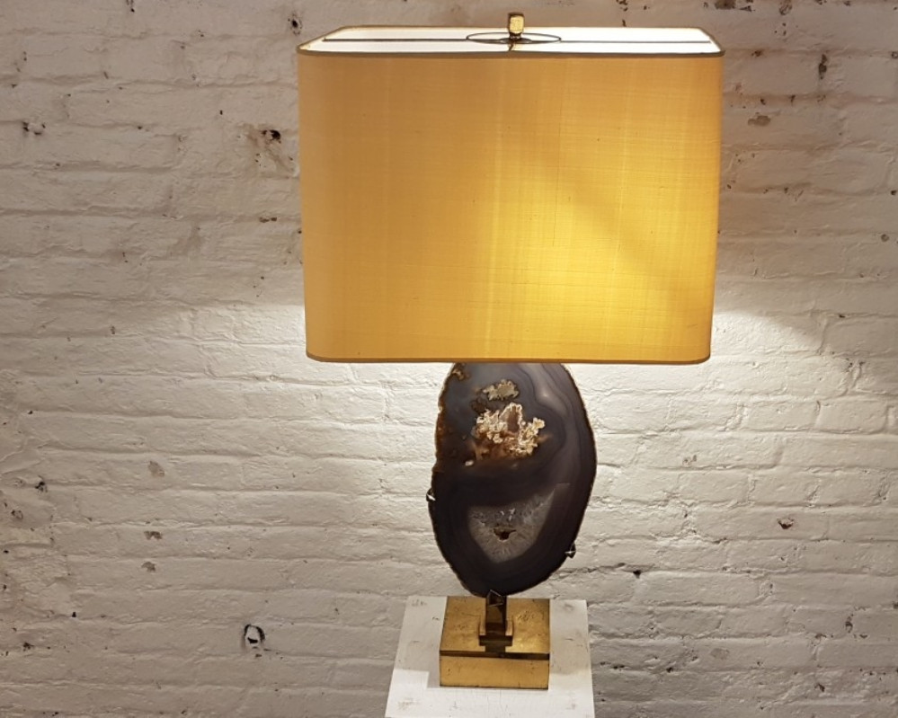 L 800 JC Importante lampe laiton doré et agate par Willy Daro