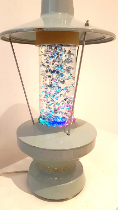 L 95 JC Vintage glitter lamp. Ca 1960