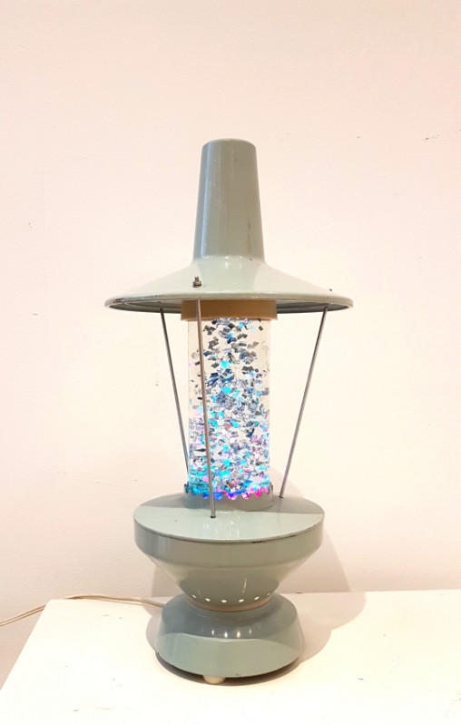 L 95 JC Vintage glitter lamp. Ca 1960