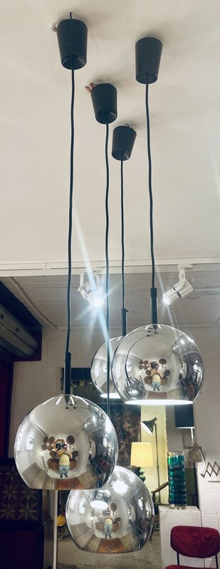 L 992 CW set of 4 ball lamps, 1970