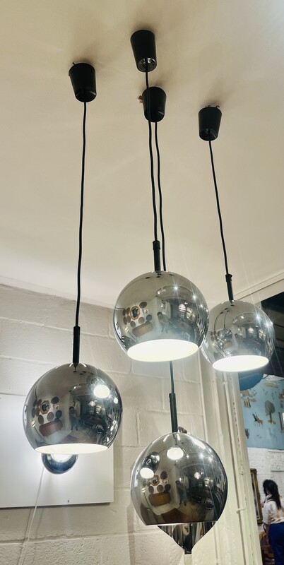 L 992 CW set of 4 ball lamps, 1970