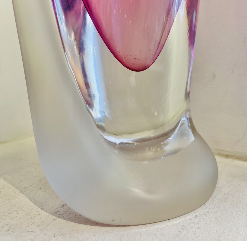M 015 AP midcentury purple vase by Val-Saint-Lambert, Belgium