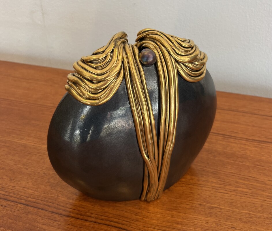 M 030 AG George Deliege ceramic vase