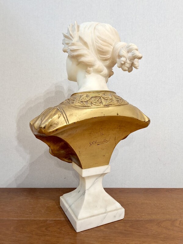 M 093 AG bronze and marble bust  by Gustave Vaerenbergh