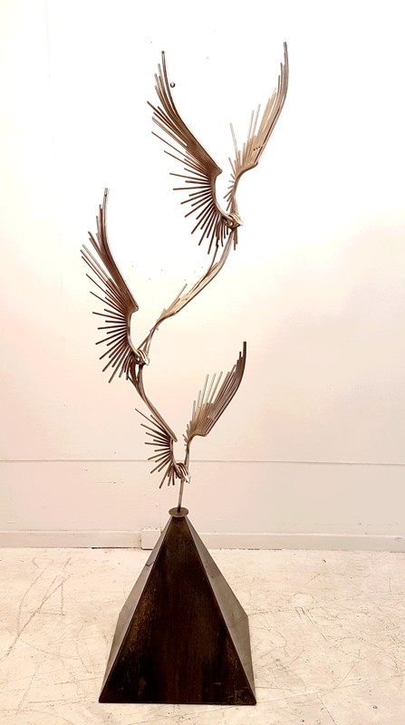 M 135 Apo Large floor sculpture by Curtis Jere