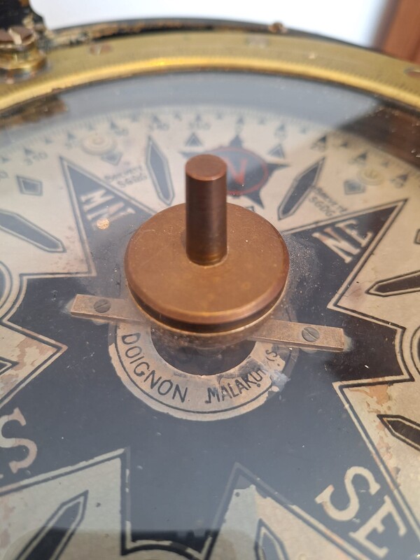 M 135 APO marine compass 