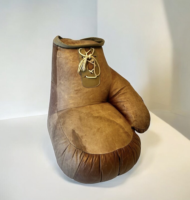 M 301 APO leather glove by De Sede 