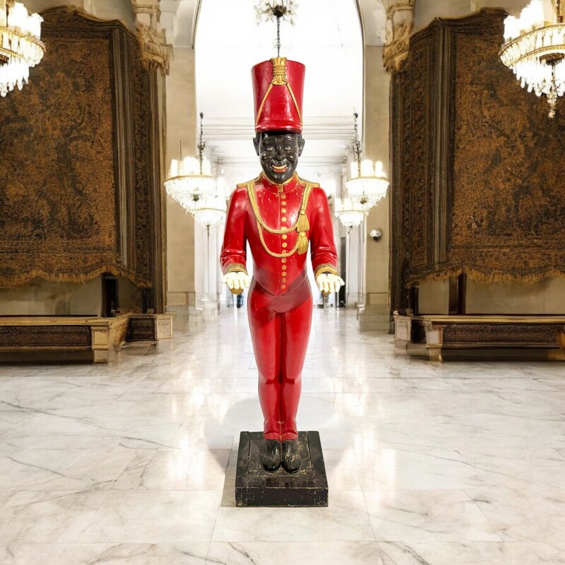 M 326 AG Groom from Metropol hôtel circa’s 1920