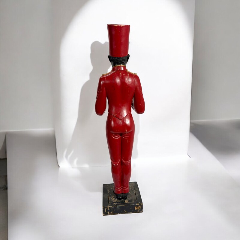 M 326 AG Groom from Metropol hôtel circa’s 1920
