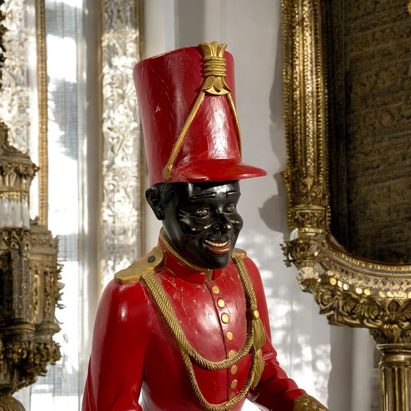 M 326 AG Groom N. from Metropol hôtel circa’s 1920