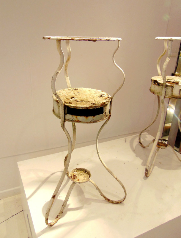 M 402 Paire de porte plante fer forgé Ca. 1920