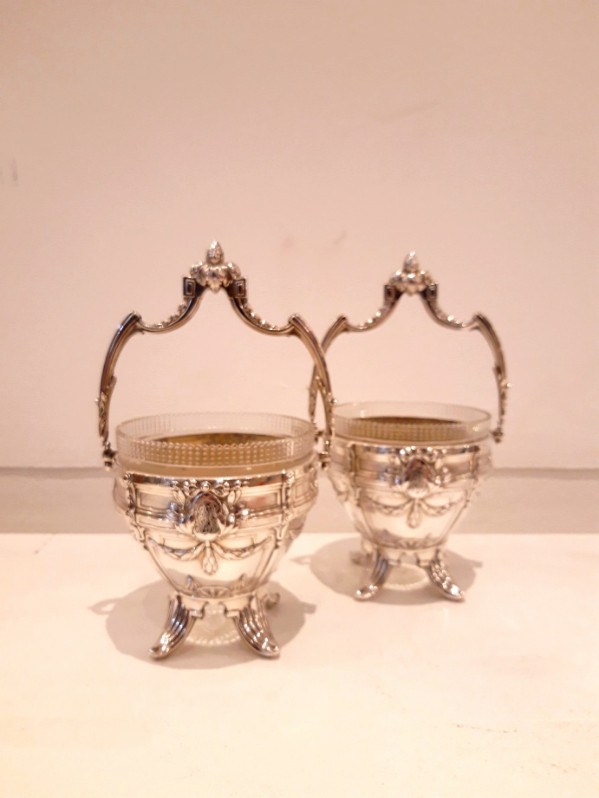 M 41 AS Pair of solid silver jam jars. France Ca. 1880