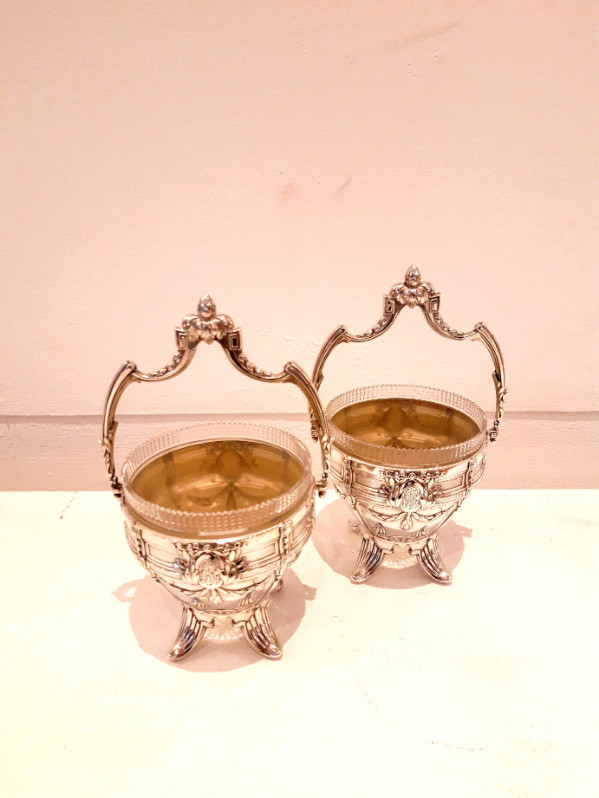 M 41 AS Pair of solid silver jam jars. France Ca. 1880