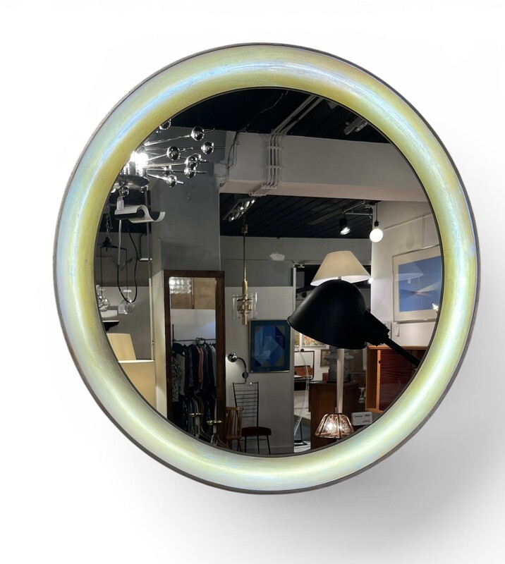 M 423 RP round backlit mirror 