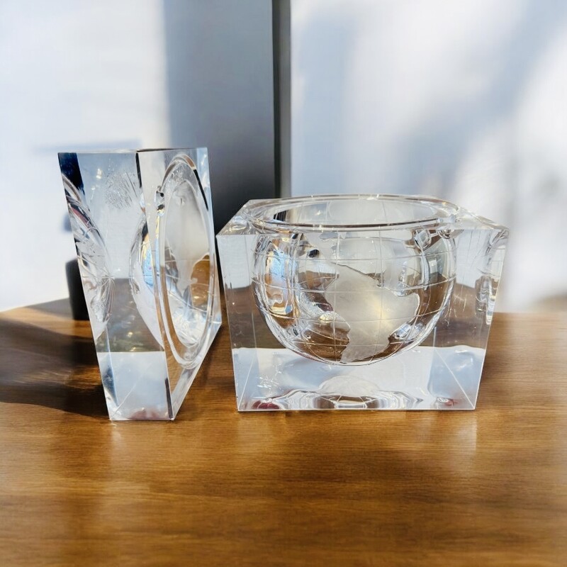 M 451 AG ice bucket acrylic world by A.Albrizzi 1960’s