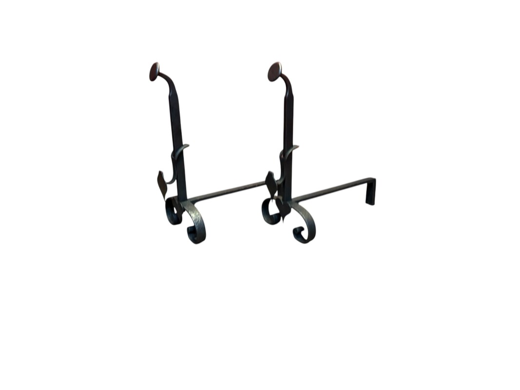 M 452 AG Andirons in wfought irons “heart” and rack system 