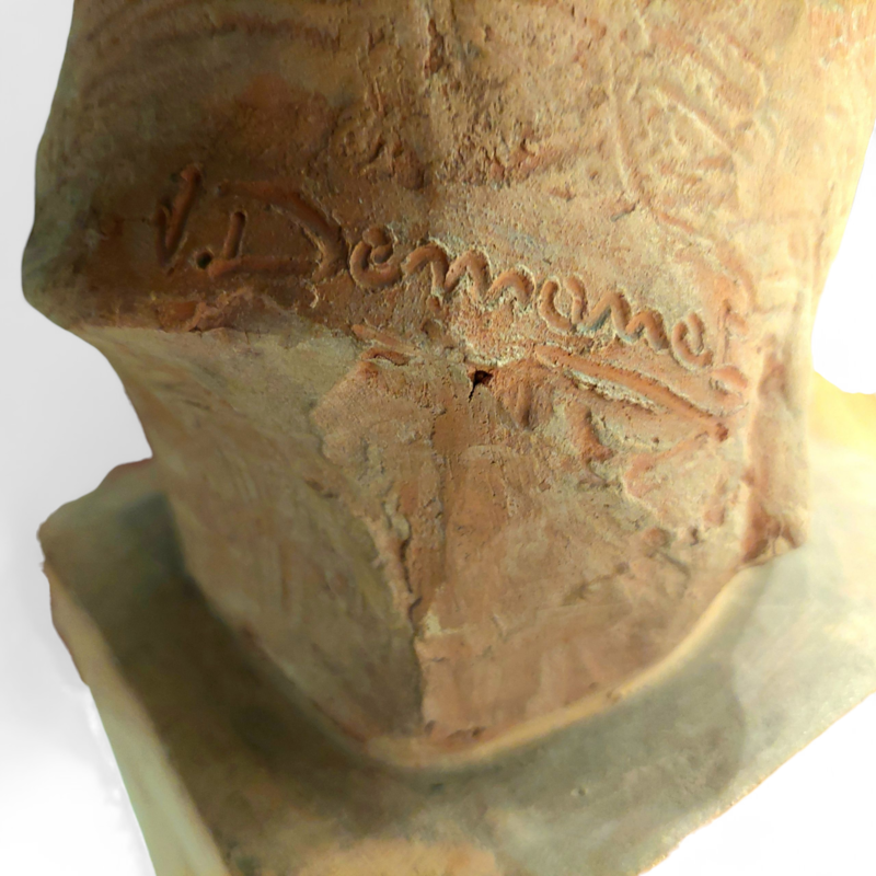 M 471 JC Terracota man's head sculpture by Victor Demanet, Belgian school