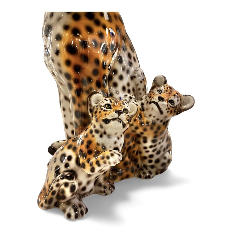 M 475 AG/AV Ceramic Panther with babies