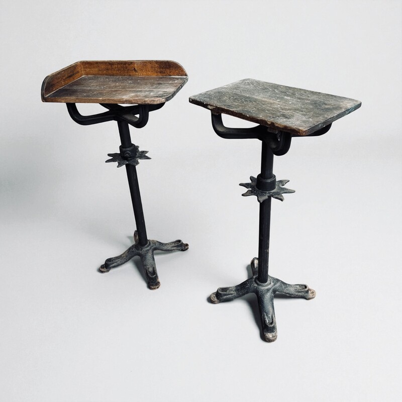 M 476 AG pair of workshop stools in cast iron XIX century 