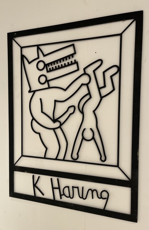 M 477 AV « Barking Dog » wrought iron wall sculpture by Keith Haring ( after ) 